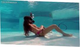 Hot Underwater Orgasm From Nora Shamndora With Fake penis Xphotos 1280x720