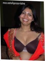 Indian Bhabhi Simran Ki Orbs Photos Big Tits Pics 600x800