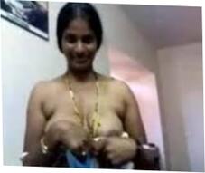 South Indian Telugu Aunty Flash Her Breasts To Her Customer 640x524