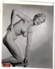 French Antique Nude Pinups 570x713