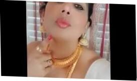 Mallu Aunty Flashing Her Big Tits In Traditional Saree Xphotos 1280x720