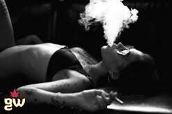 Hot Naked Dame Smoking Weed Xxx Pics 1200x800