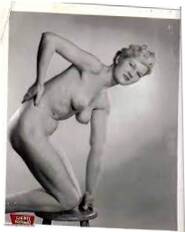 French Antique Nude Pinups 570x713